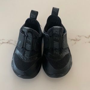 Black toddler Nike shoes